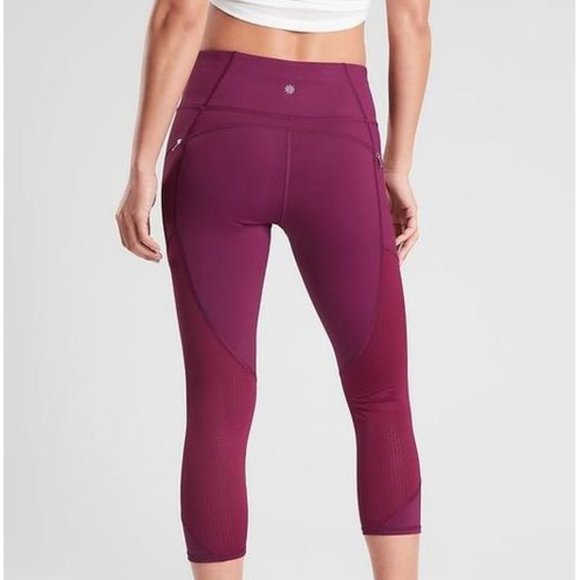Athleta Pants - Athleta Mesh Contender Capri